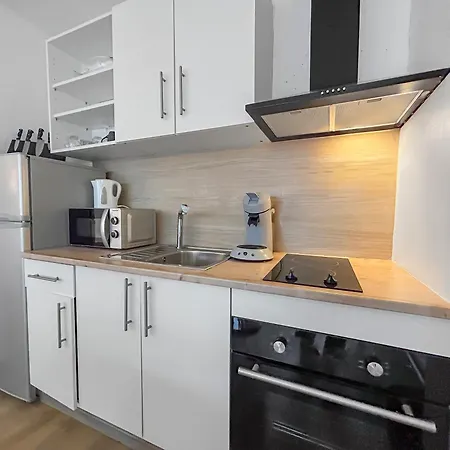 Cosy Avec Parking Prive Appartamento